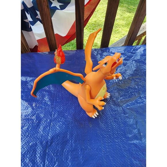 2022 Pokemon Flame & Flight Charizard Deluxe 8" Figure Lights Motion Sound WORKS - Picture 1 of 5